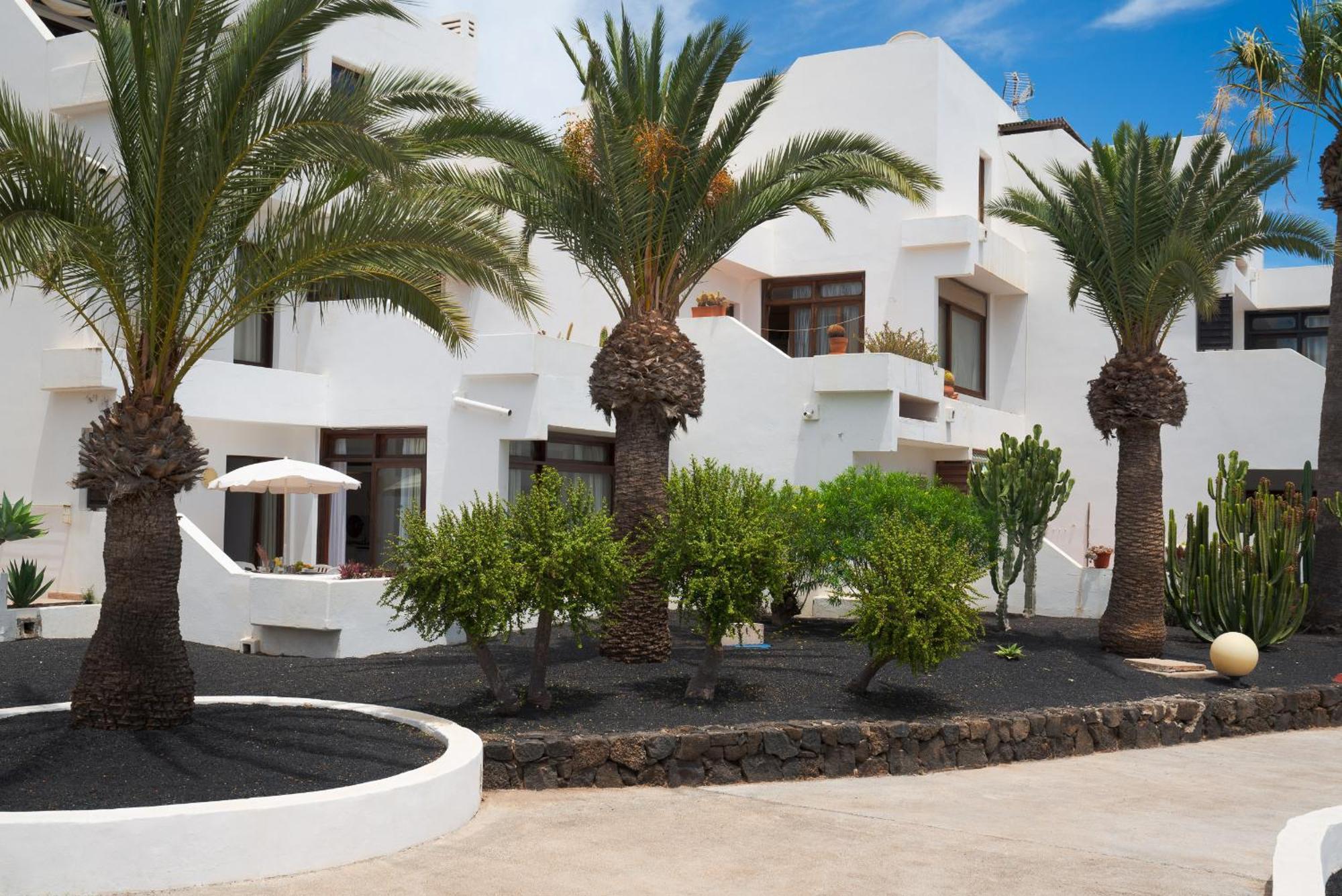Lanzarote Beach Apartments, Casa Bruna Коста-Тегисе Экстерьер фото