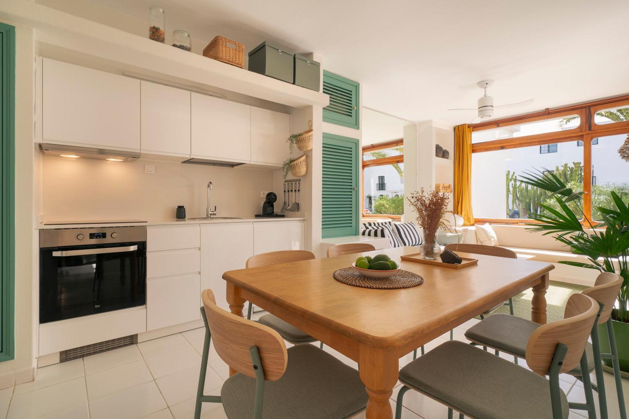 Lanzarote Beach Apartments, Casa Bruna Коста-Тегисе Экстерьер фото